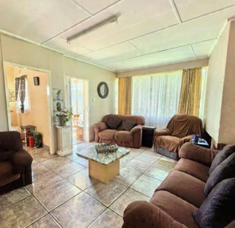 3 Bedroom Property for Sale in Sasolburg Free State